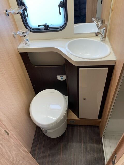 AUTOCARAVANA-NUEVA-CAPUCHINA-MCLOUIS-GLAMYS-223-STOCK-GALICIA-CORUNA-BETANZOS-MALLON-9-rotated