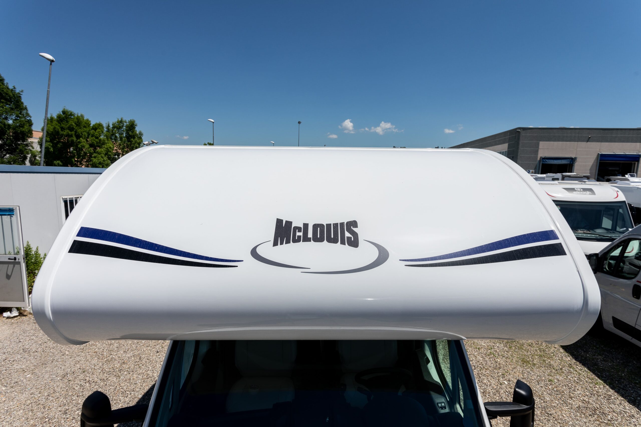 McLouis-Glamys-226-004-scaled